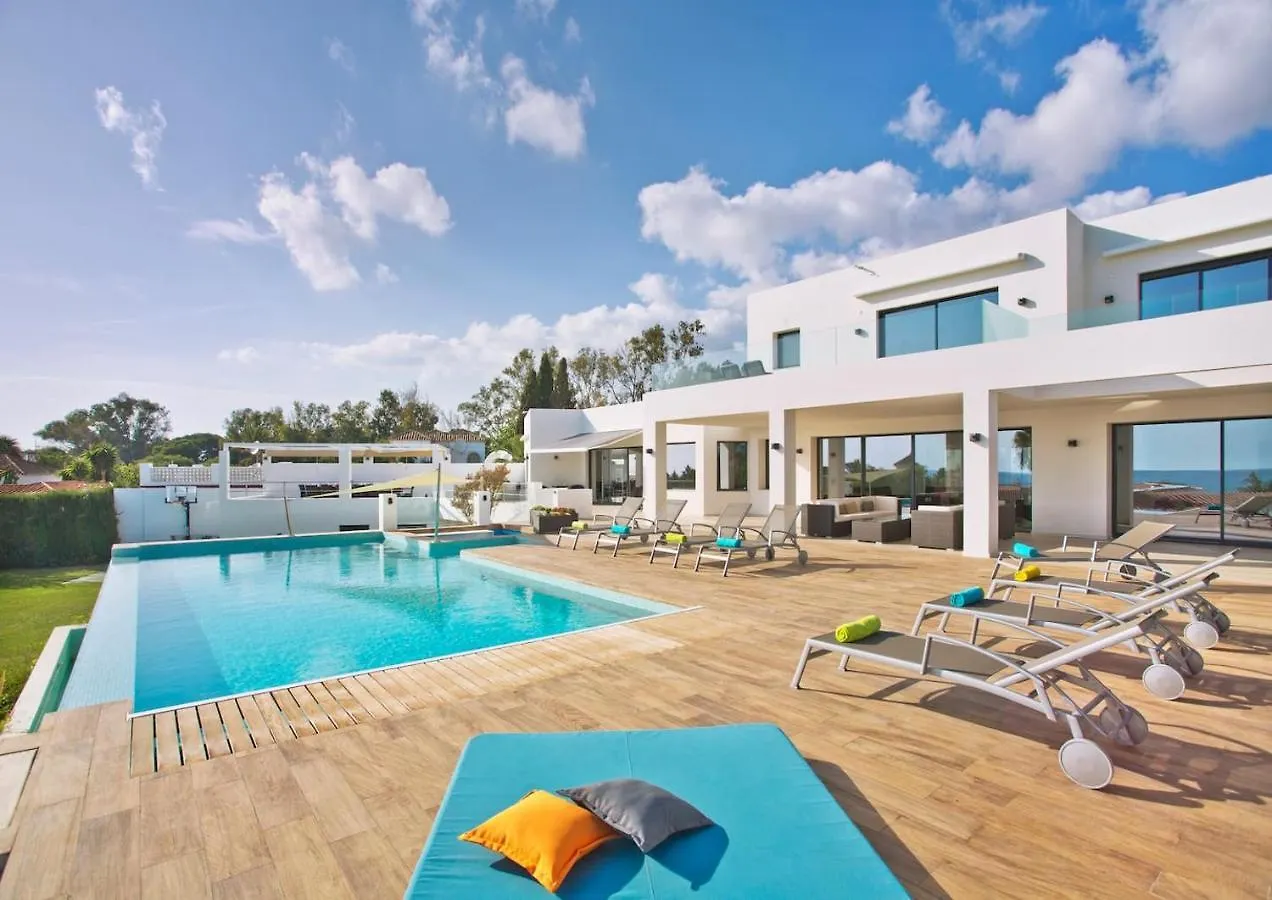 Extravagant 8 Bdrm Villa In Marbella, Beachside Spain