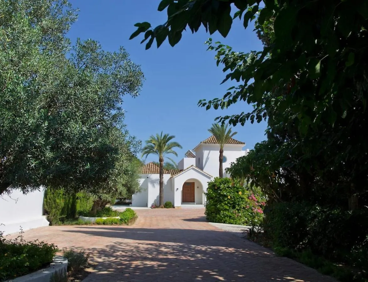 Extravagant 8 Bdrm Villa In Marbella, Beachside
