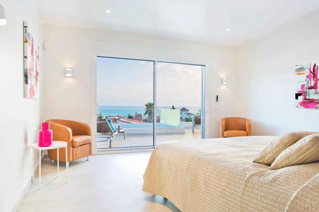 Extravagant 8 Bdrm Villa In Marbella, Beachside Spain